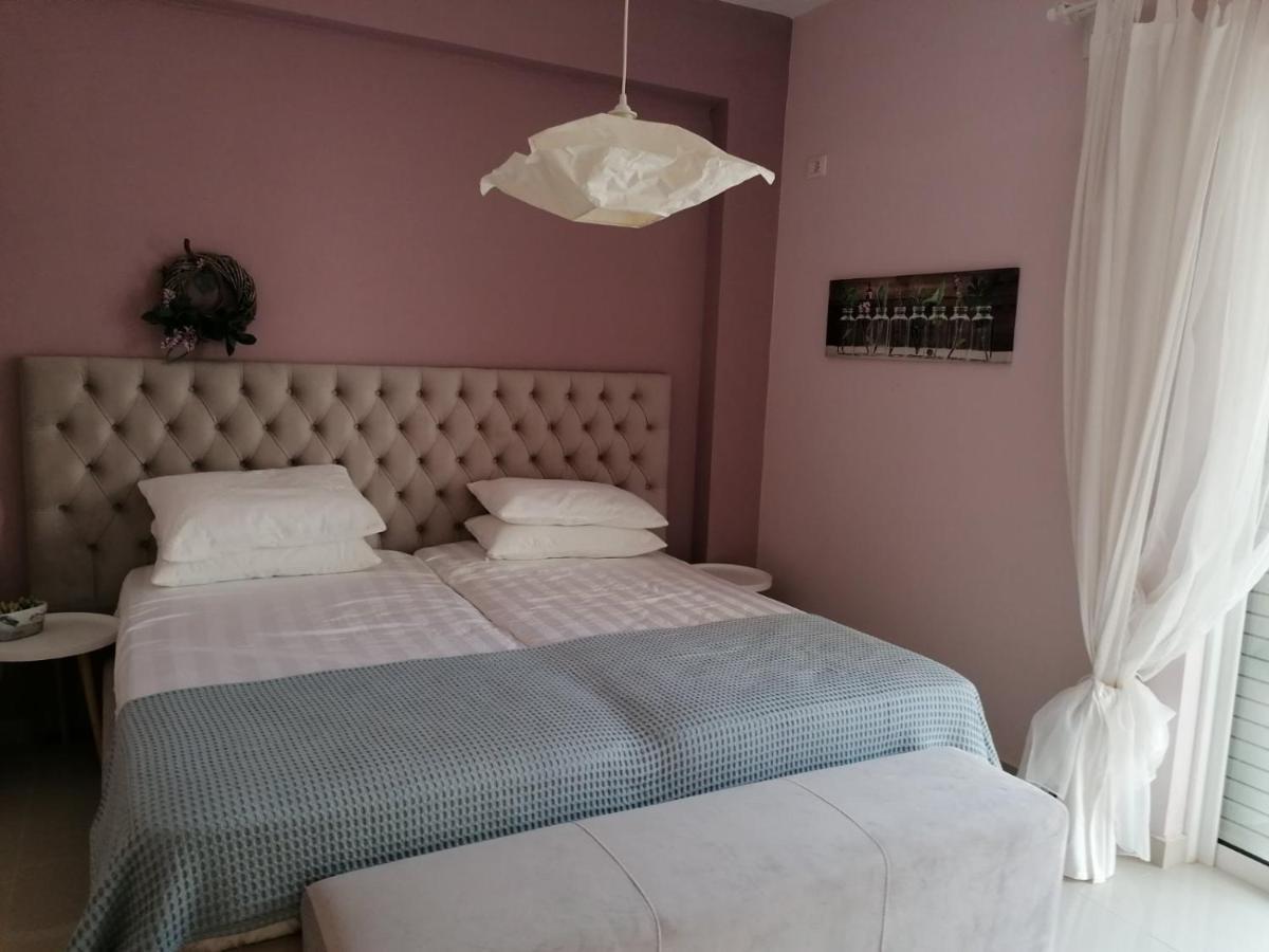 Marianna'S Luxury Apartment Sarandë Buitenkant foto
