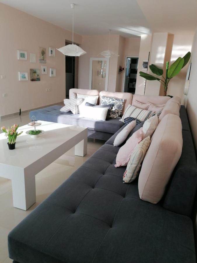 Marianna'S Luxury Apartment Sarandë Buitenkant foto