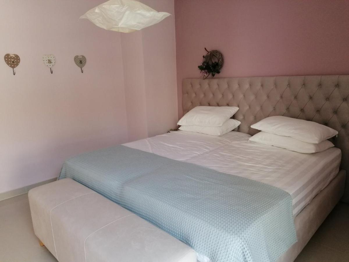 Marianna'S Luxury Apartment Sarandë Buitenkant foto
