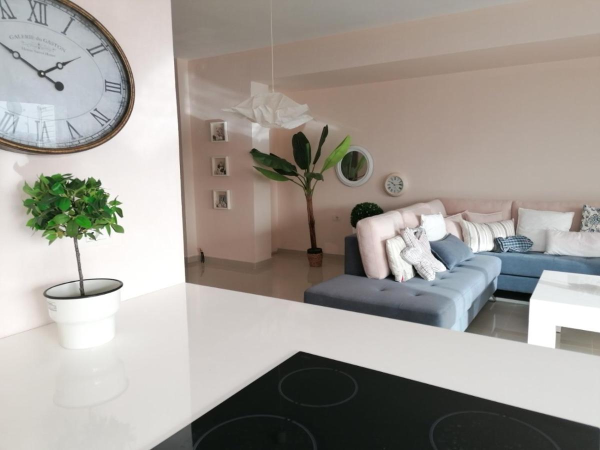 Marianna'S Luxury Apartment Sarandë Buitenkant foto