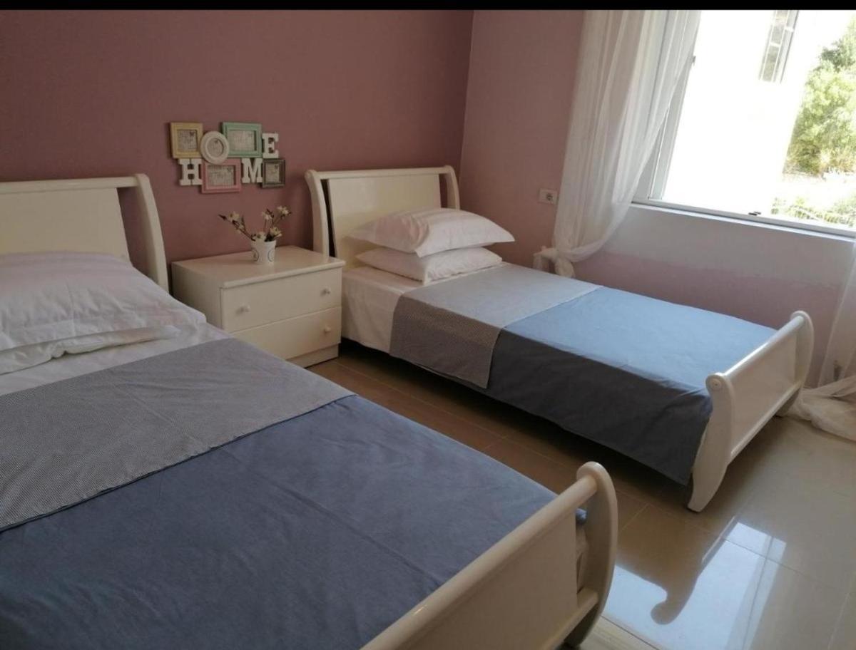 Marianna'S Luxury Apartment Sarandë Buitenkant foto